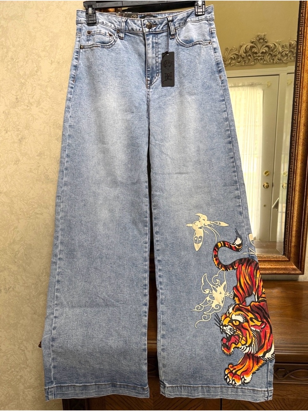 Ed Hardy Wide Leg Light Blue Denim Jeans with Tiger Embroidery. Size 30.